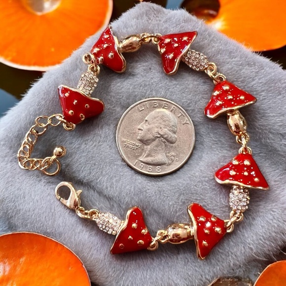 Mushroom bracelet adjustable red and gold enamel bracelet Toadstool rhinestones - Picture 17 of 17